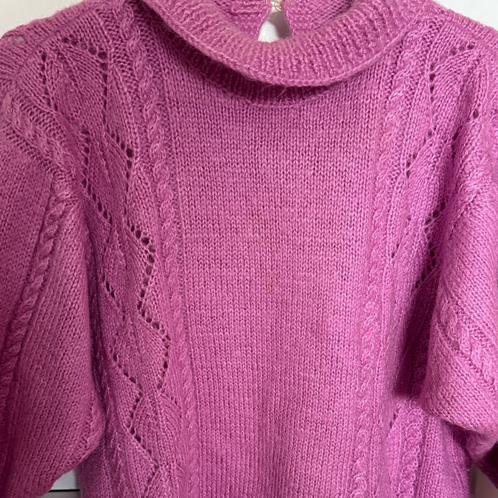 Handmade Vintage Pink Cable Knit Women's Sweater. - Picture 2 of 6